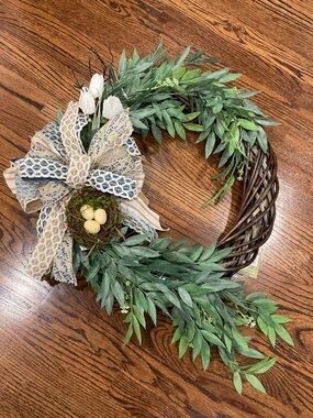 Green Foliage Wreath with Bow and Nest Accent